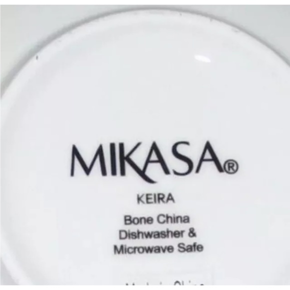 Mikasa Kiera Red Poppy Floral Porcelain 6” Soup Salad Cereal Bowls Set of 4 New - Picture 5 of 9